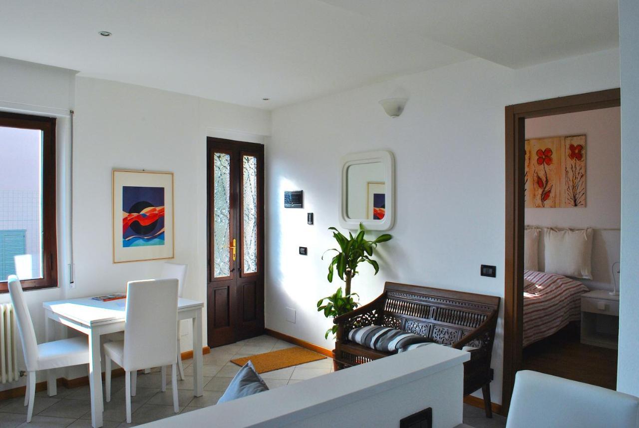 Apartment The Palm With Garden Sala Comacina Extérieur photo