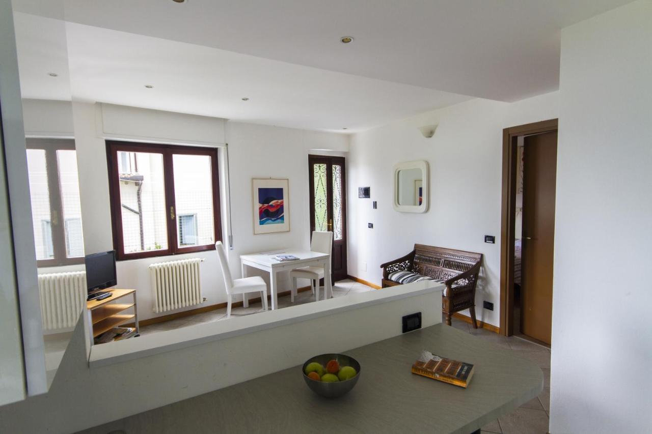Apartment The Palm With Garden Sala Comacina Extérieur photo