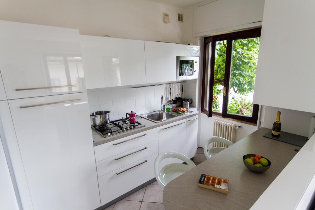 Apartment The Palm With Garden Sala Comacina Extérieur photo